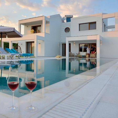 Sunlight Eros Villa Afra Bagian luar foto