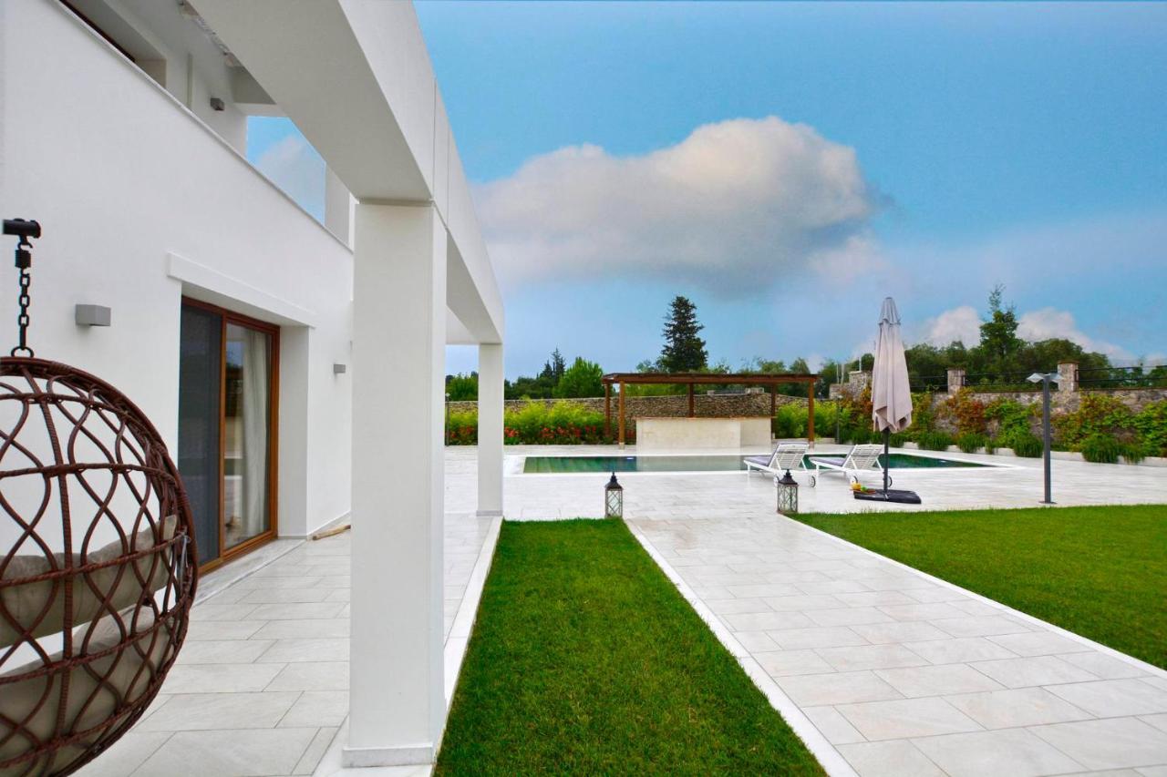 Sunlight Eros Villa Afra Bagian luar foto