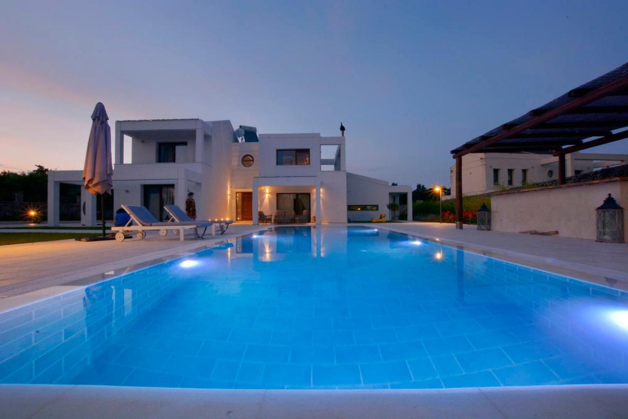 Sunlight Eros Villa Afra Bagian luar foto